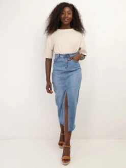 Jupe En Denim Mi-longue Et Fendue 6 Jupe En Denim Mi-longue Et Fendue -Look De Femme Soldes Boutique N02 Q3902 BLU 3