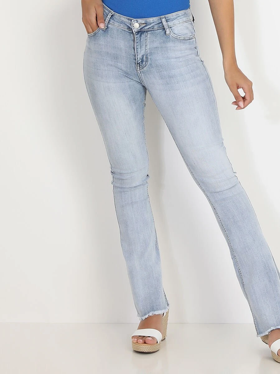 Jeans Flare Bleu Clair Délavé Et Effiloché Bleu Clair 1 Jeans Flare Bleu Clair Délavé Et Effiloché Bleu Clair