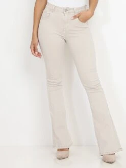 Jeans Beige Moulant Et évasé Beige
