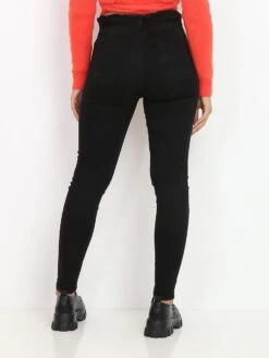 Jeans Slim élastique à La Taille à Boutons -Look De Femme Soldes Boutique Q09 F2018 BLK 2