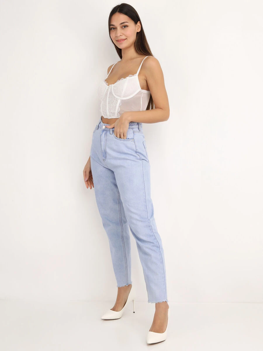 Corset à Dentelle Et Armatures 3 Corset à Dentelle Et Armatures – Image 3