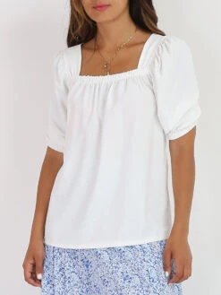 Top à Col Carré Et Noeud Au Dos