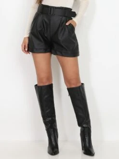 Short Froncé Ceinturé En Simili