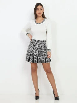 Jupe évasée à Motifs Spirales -Look De Femme Soldes Boutique W19 CH692 BLKWHT 3