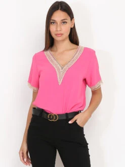 Top Fluide Avec Broderie En Crochet