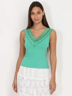 Top Moulant Vert à Décolleté En Dentelle Vert